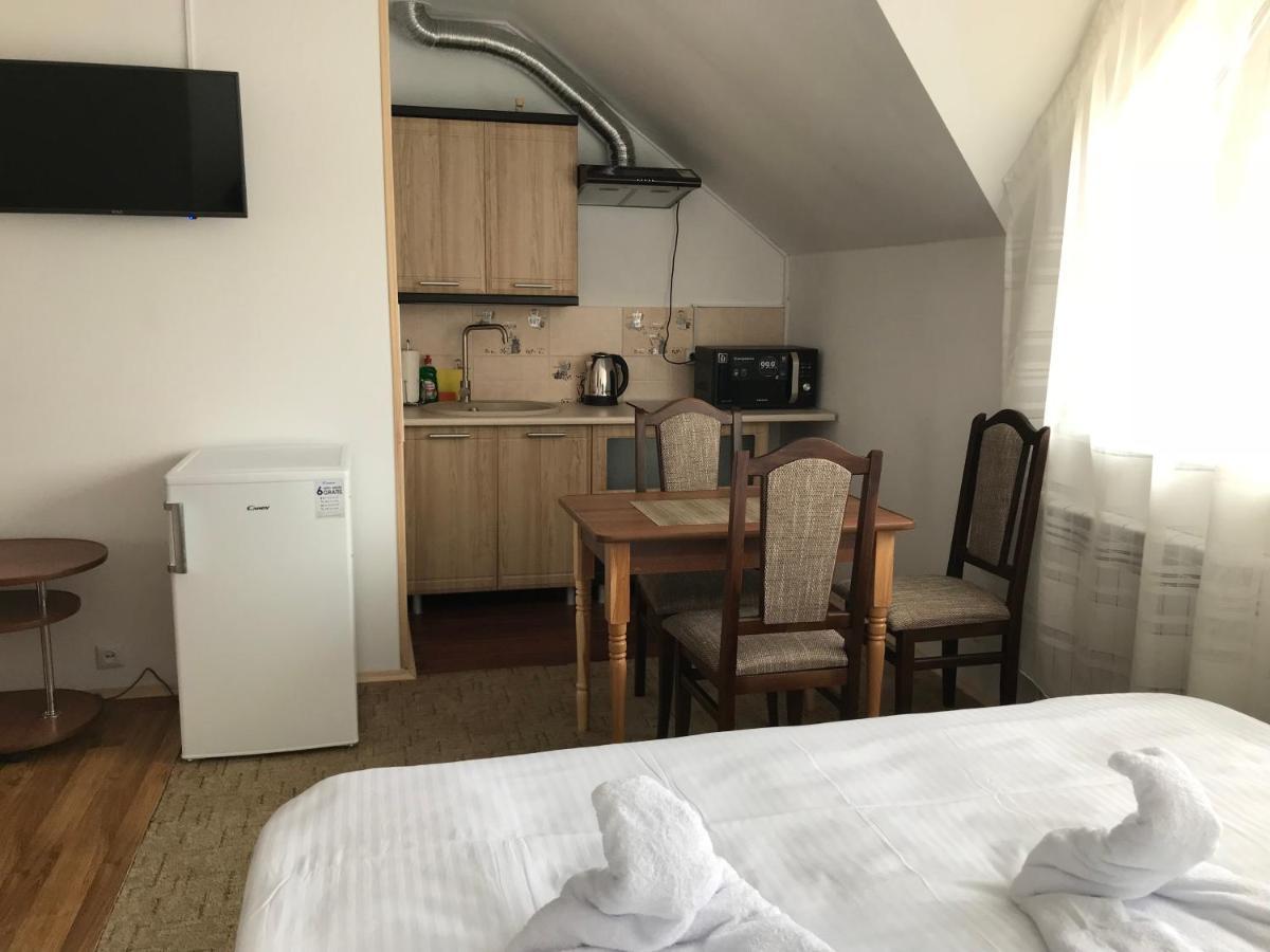Sun Hotel Mizhhirya  エクステリア 写真