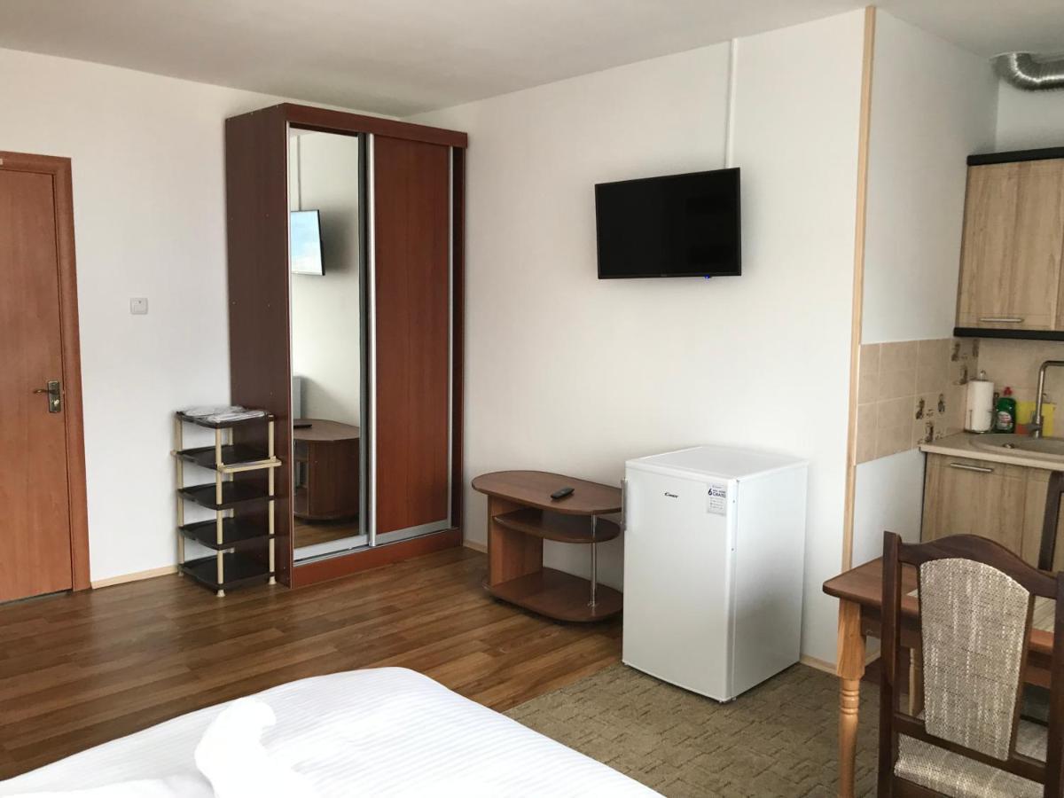 Sun Hotel Mizhhirya  エクステリア 写真